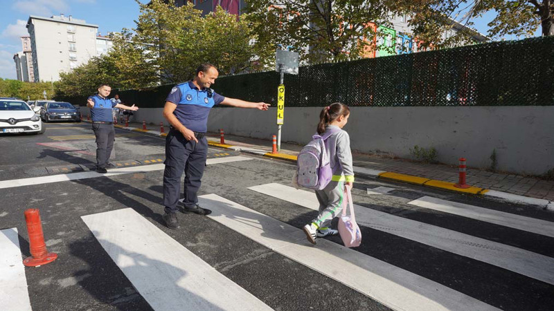 Beylikdüzü Zabıta Ekiplerinden Gıda ve Trafik Denetimi
