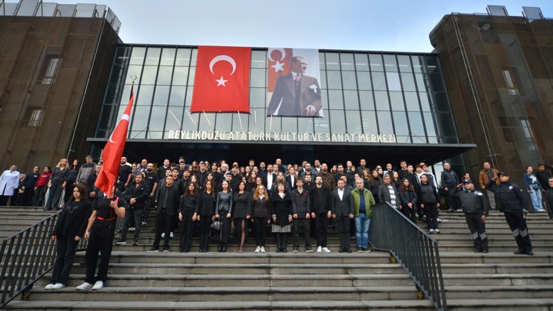 Ulu Önder Beylikdüzü’nde Saygı Ve Özlemle Anıldı