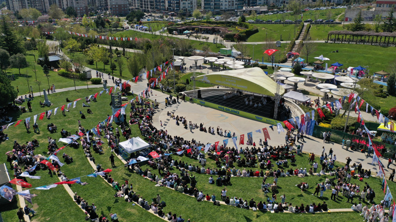 Beylikdüzü'nde 23 Nisan Coşkusu Dört Güne Yayıldı
